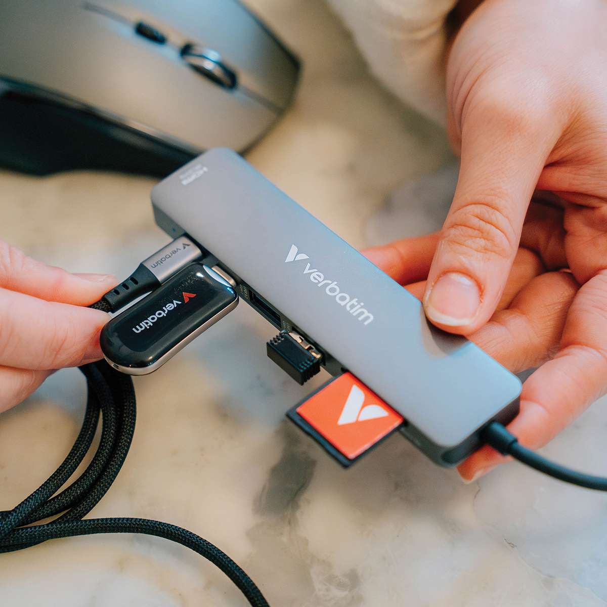 Hub Multipuerto Verbatim USB-C 7 Puertos